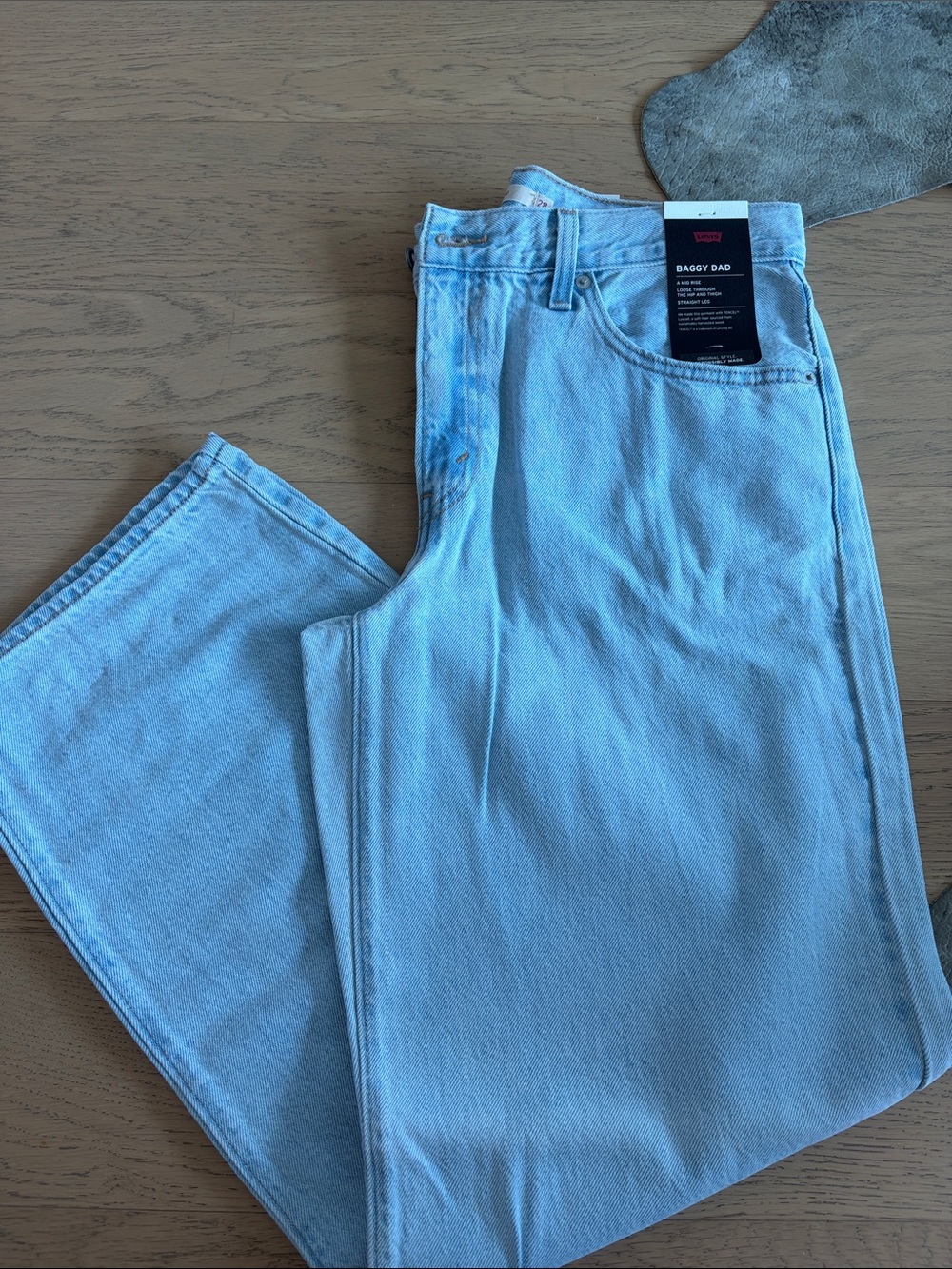 Levi Baggy Dad Jeans